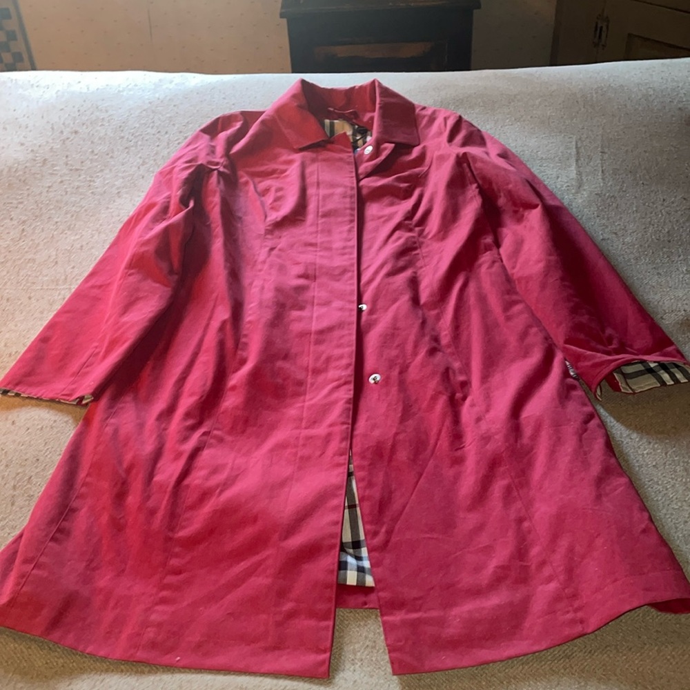 Brand new red Burberry London Light weight women’s coat size 4